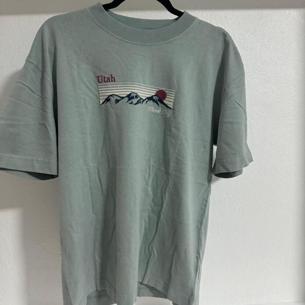 Hollister Boxy Heavyweight Park City Utah